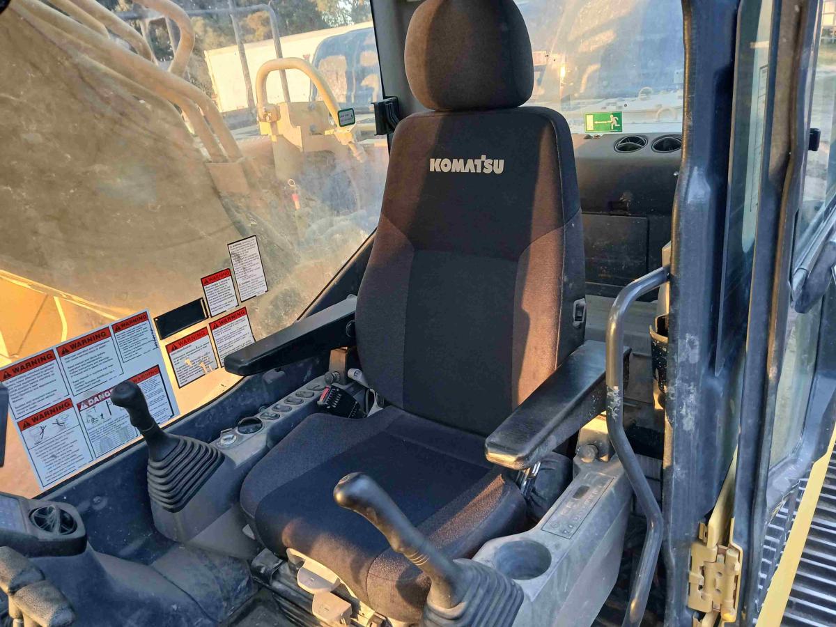 2019 Komatsu PC360 LC-11