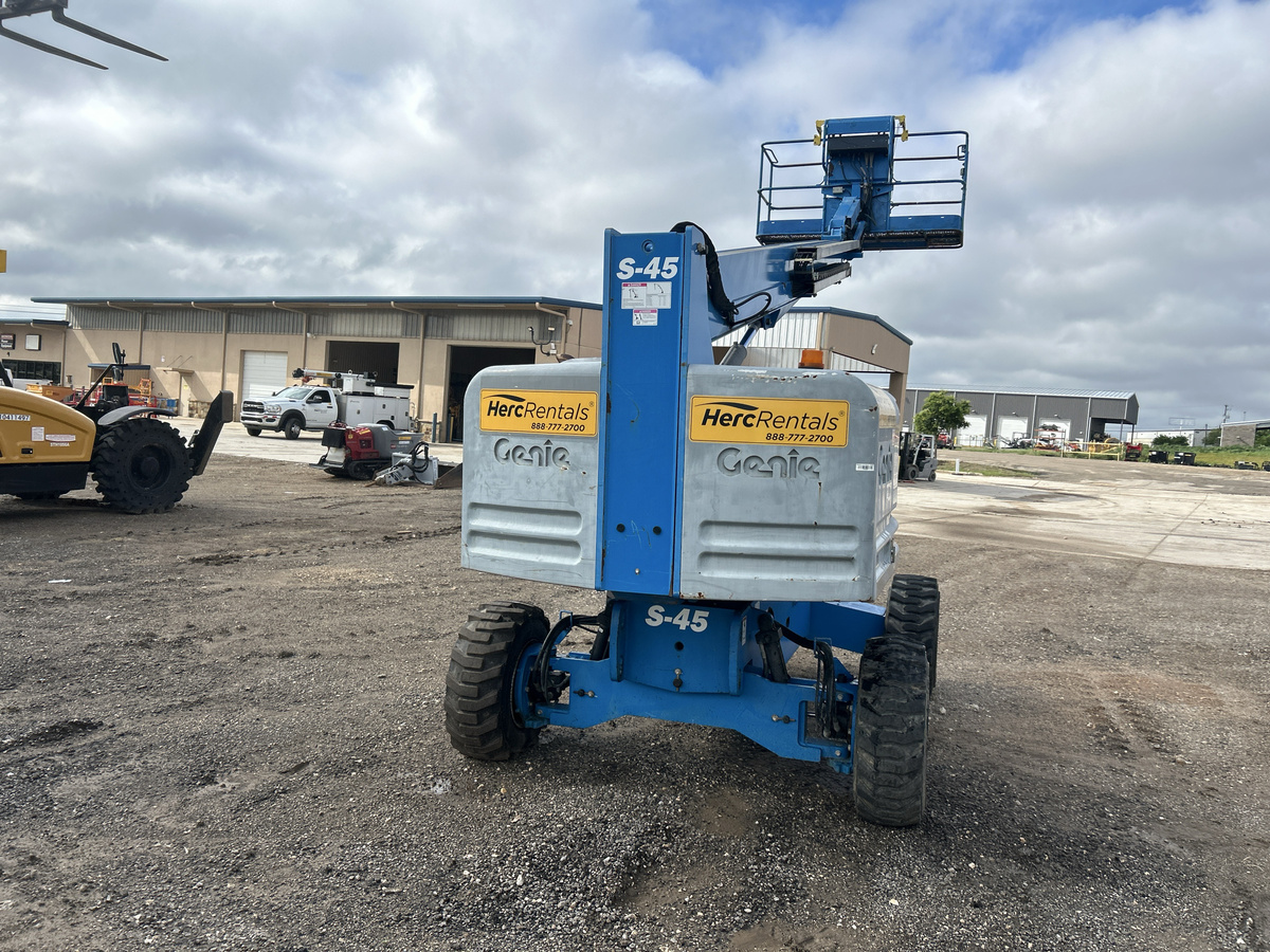 2018 Genie S-45-13