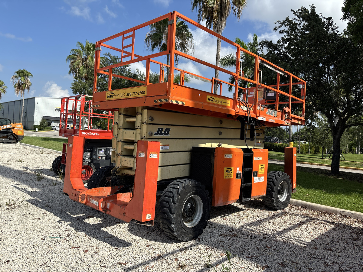 2019 JLG 530LRT