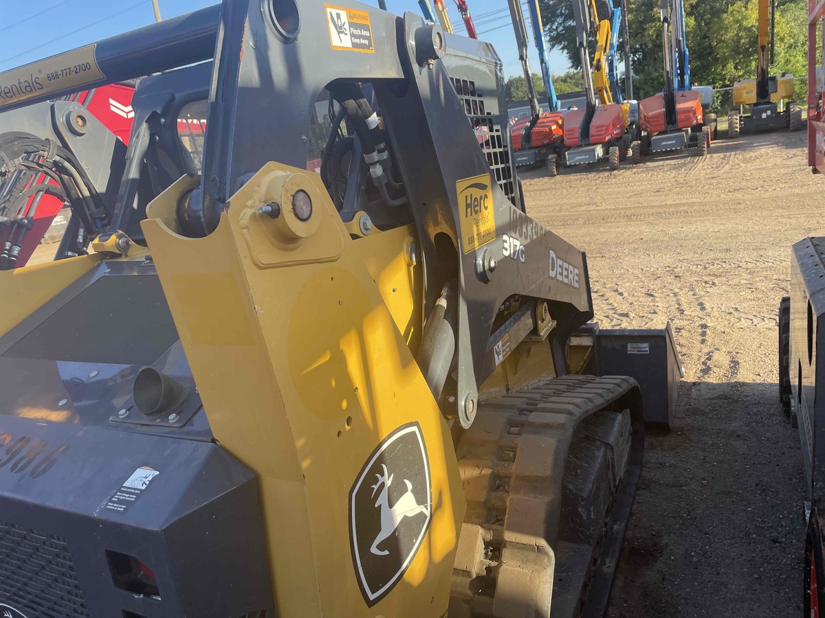 2021 John Deere 317G-4