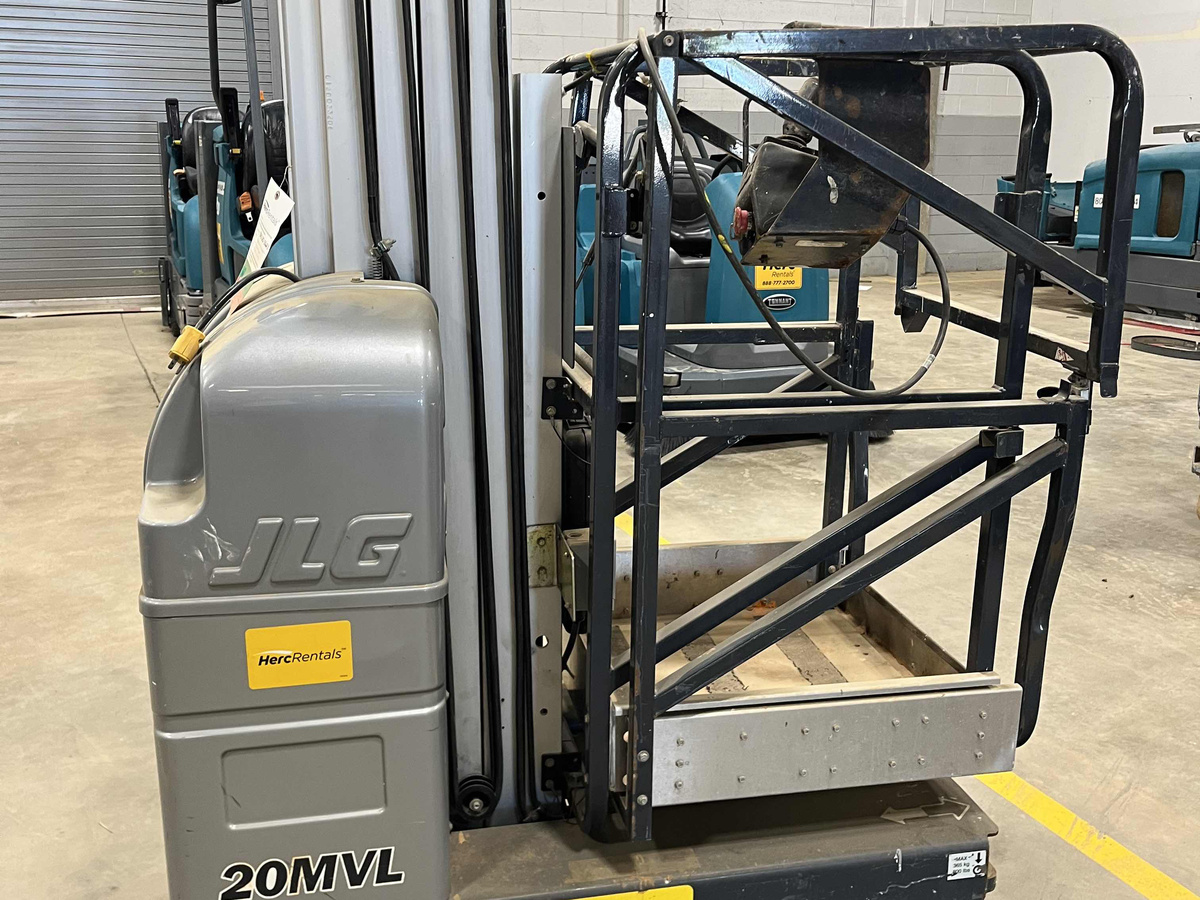 2018 JLG 20MVL-3