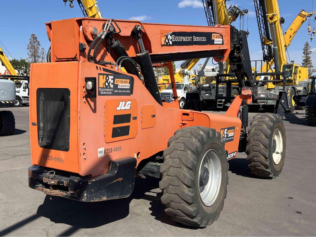 2017 SkyTrak 10054