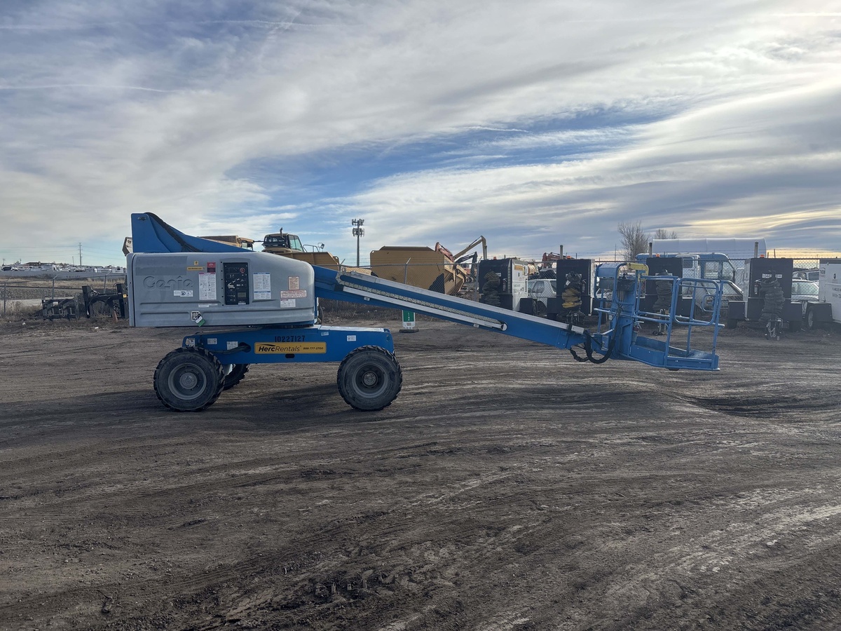 2017 Genie S-40