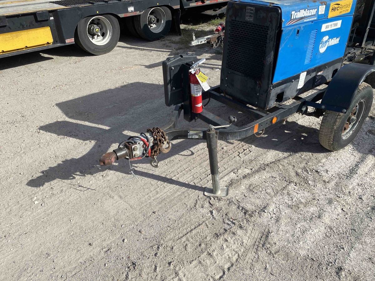 2017 Miller Trailblazer 325-6