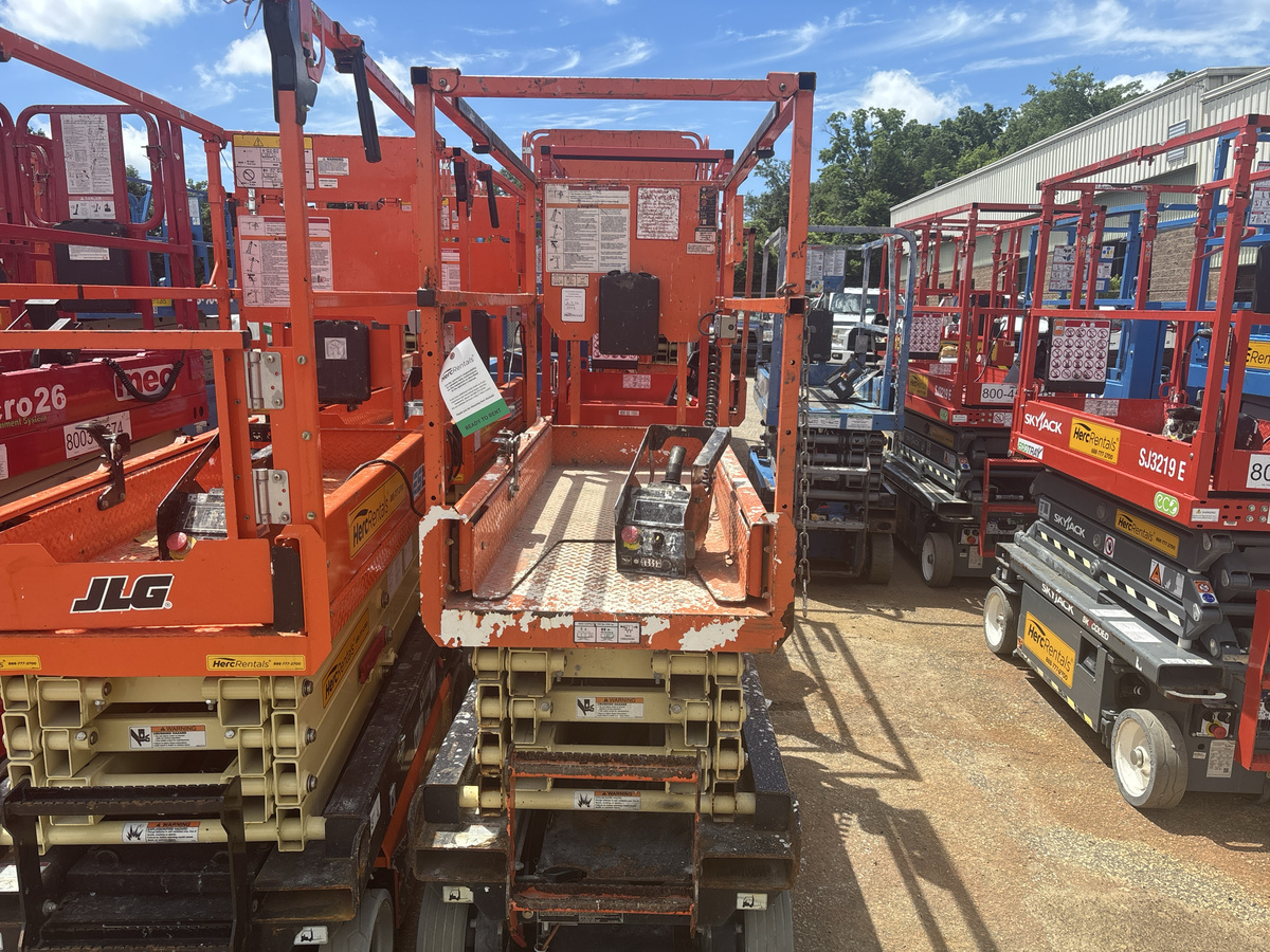2019 JLG 1932R-3