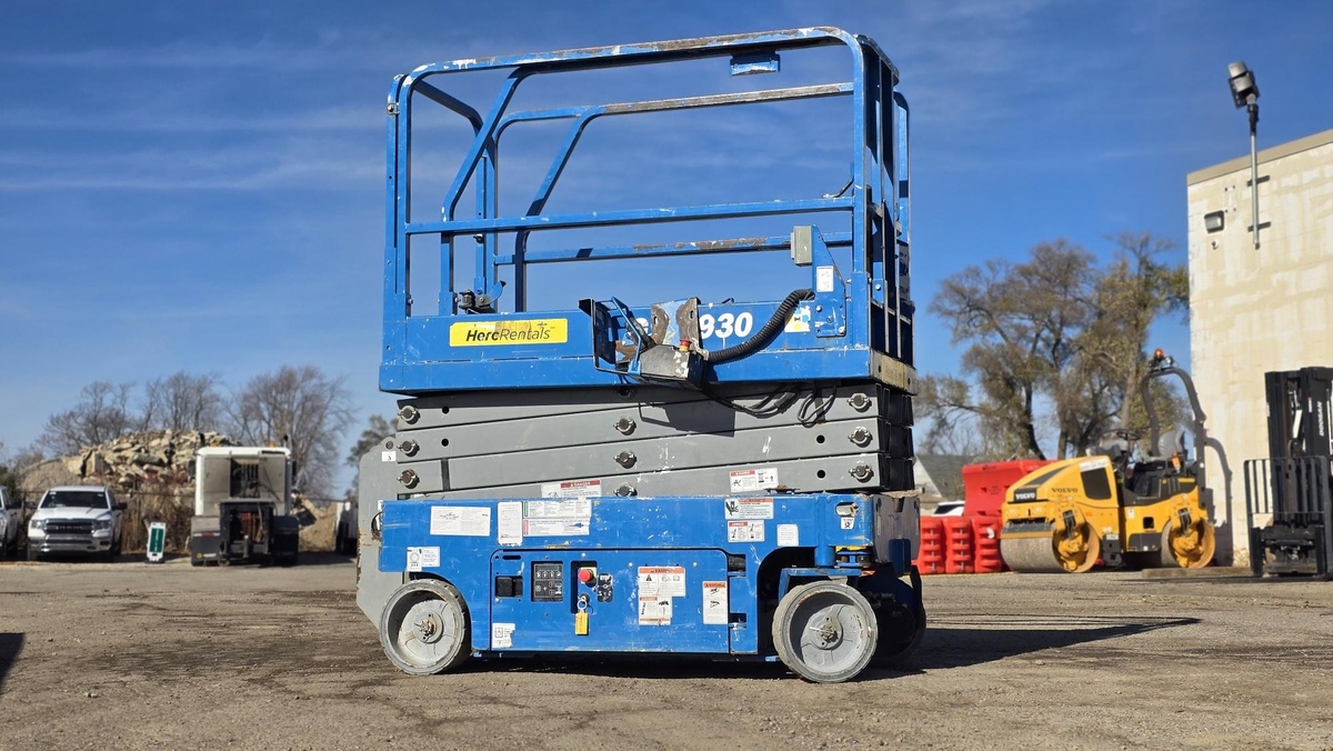 2018 Genie GS-1930