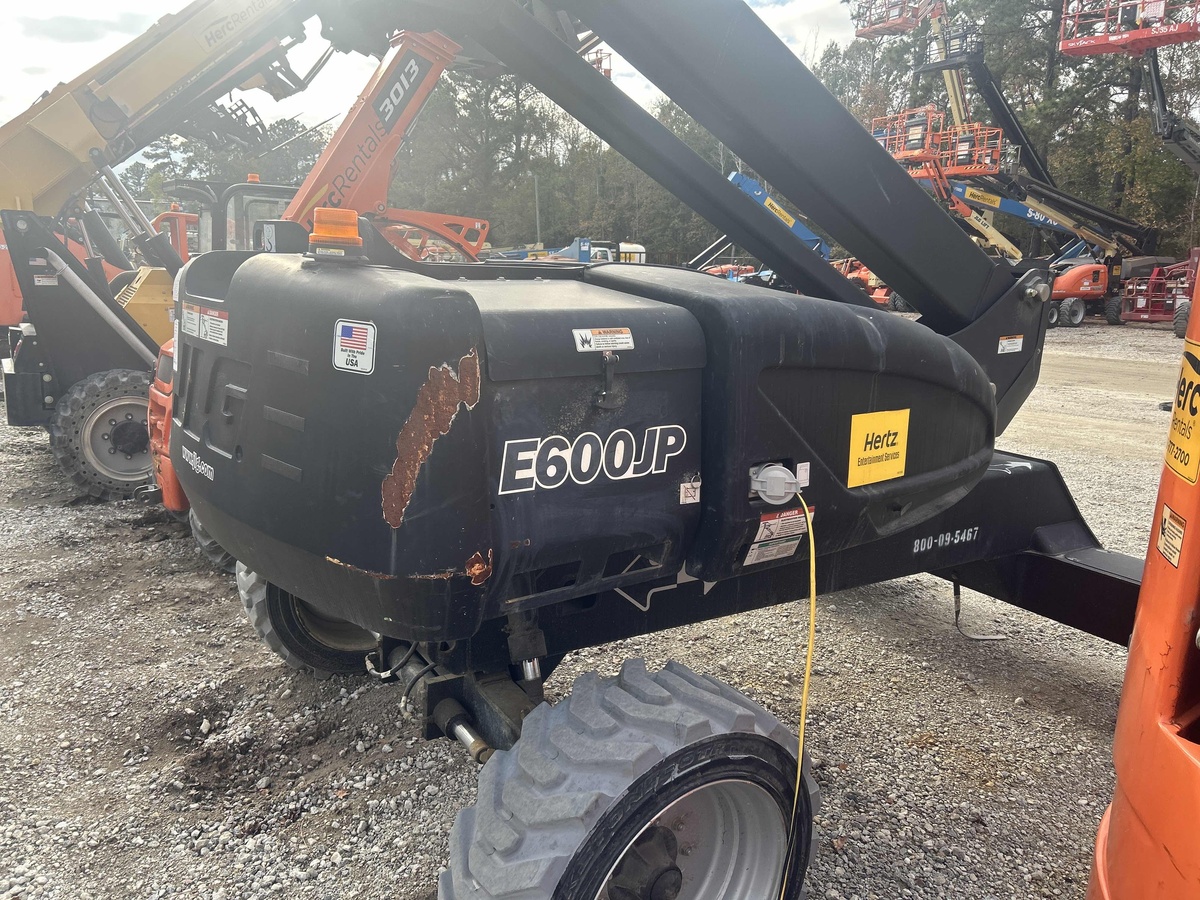 2016 JLG E600JP-3