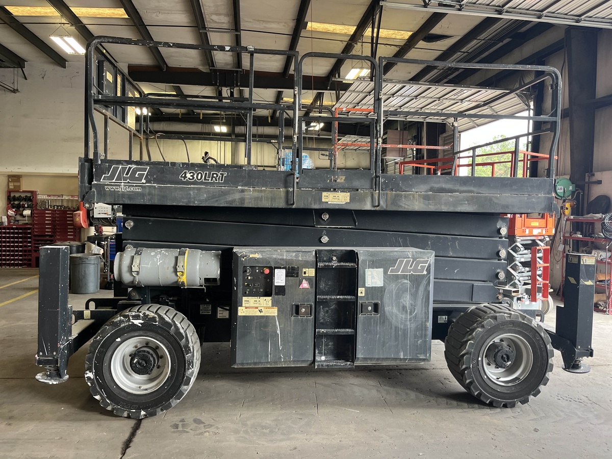2018 JLG 430LRT