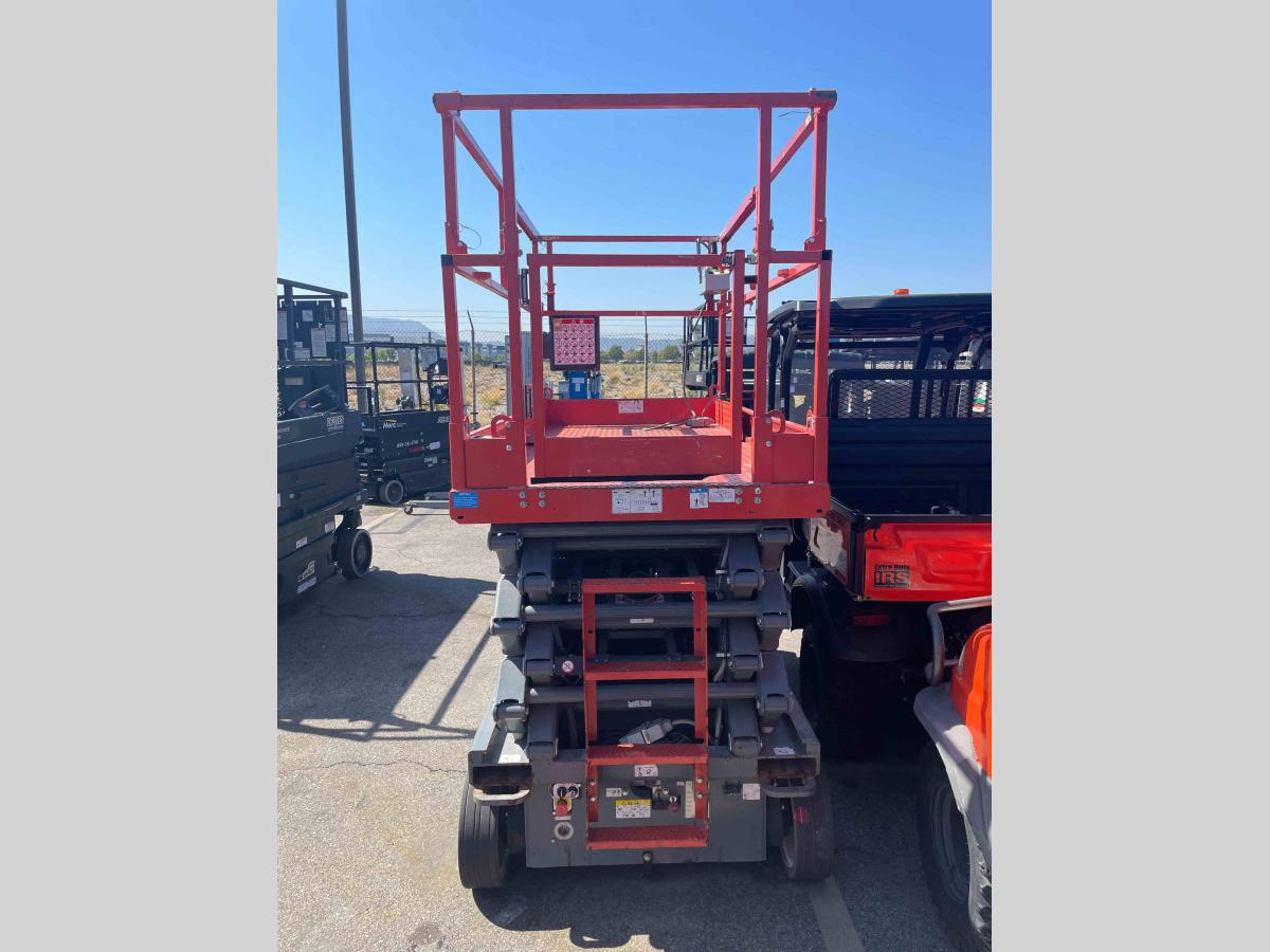 2017 Skyjack SJ4740