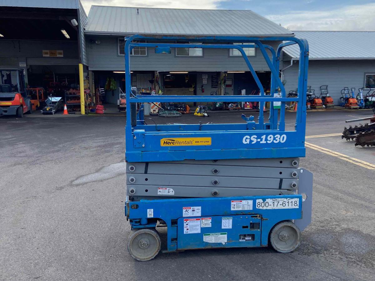 2017 Genie GS-1930