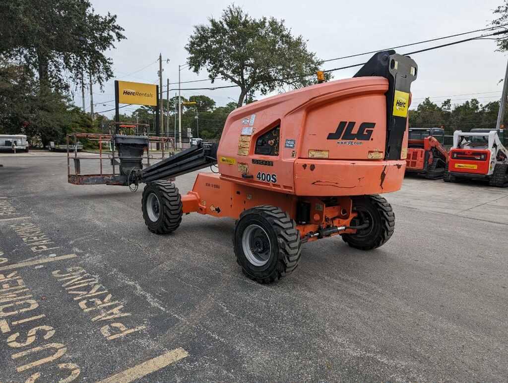 2016 JLG 400S