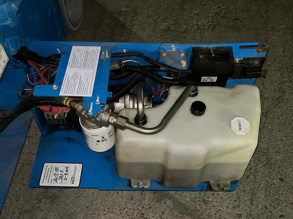 2016 Genie GS-3246