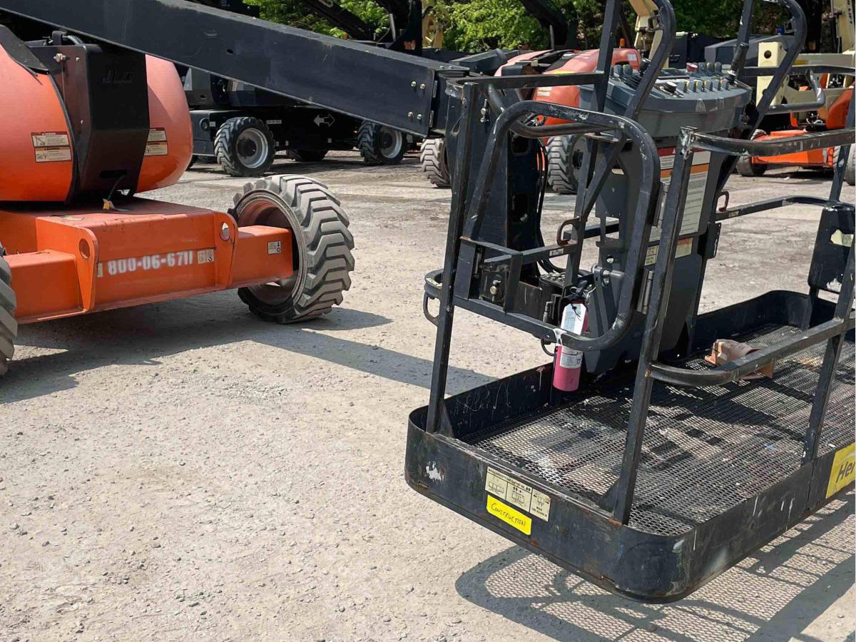 2015 JLG 600A-5