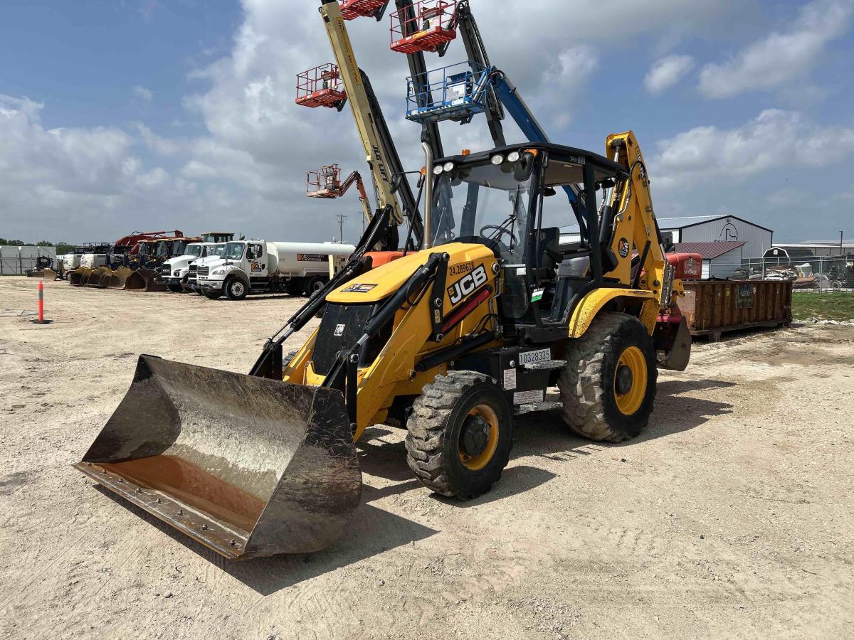 2021 JCB 3CX-4