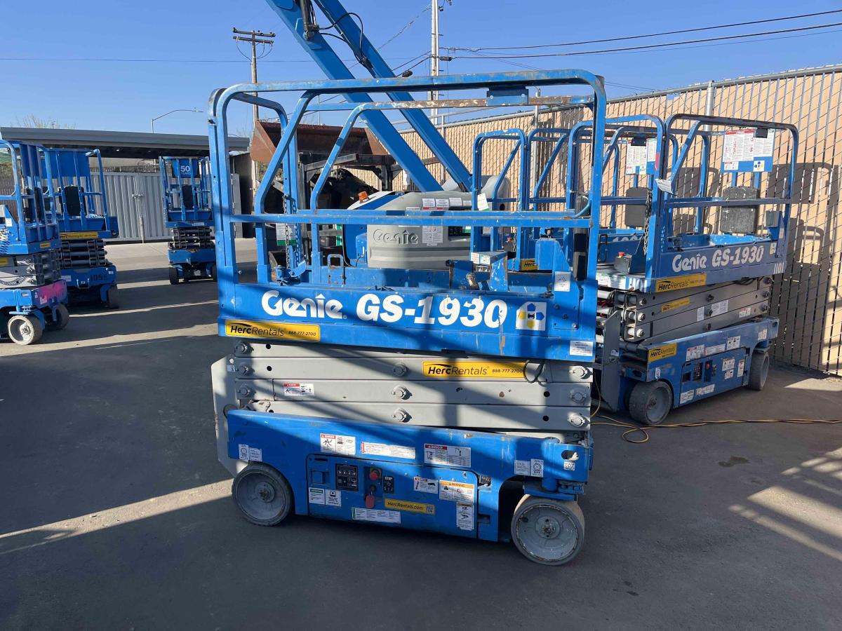 2016 Genie GS-1930