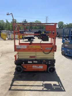 2018 JLG 1932R
