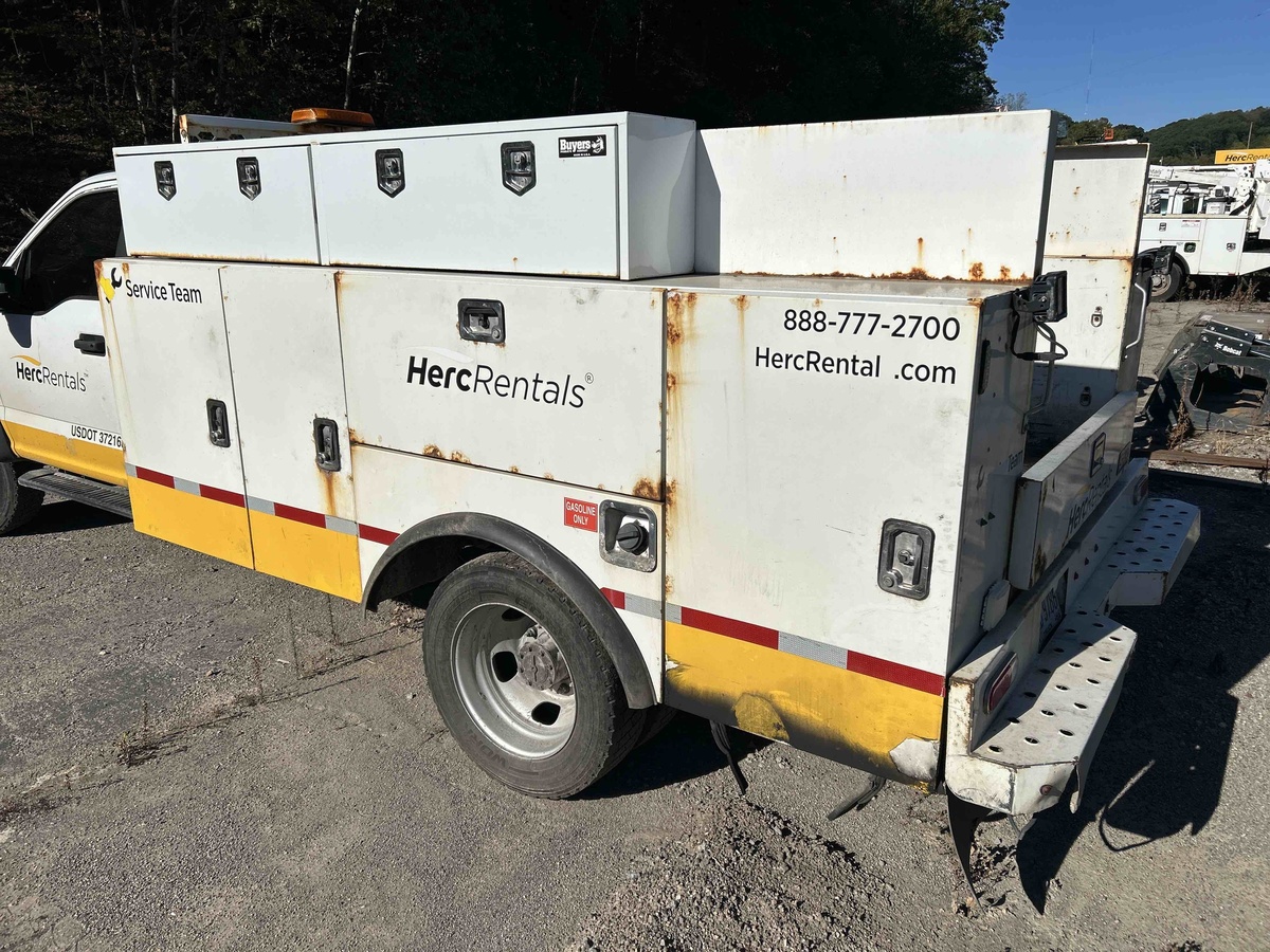 2018 Ford F550-5