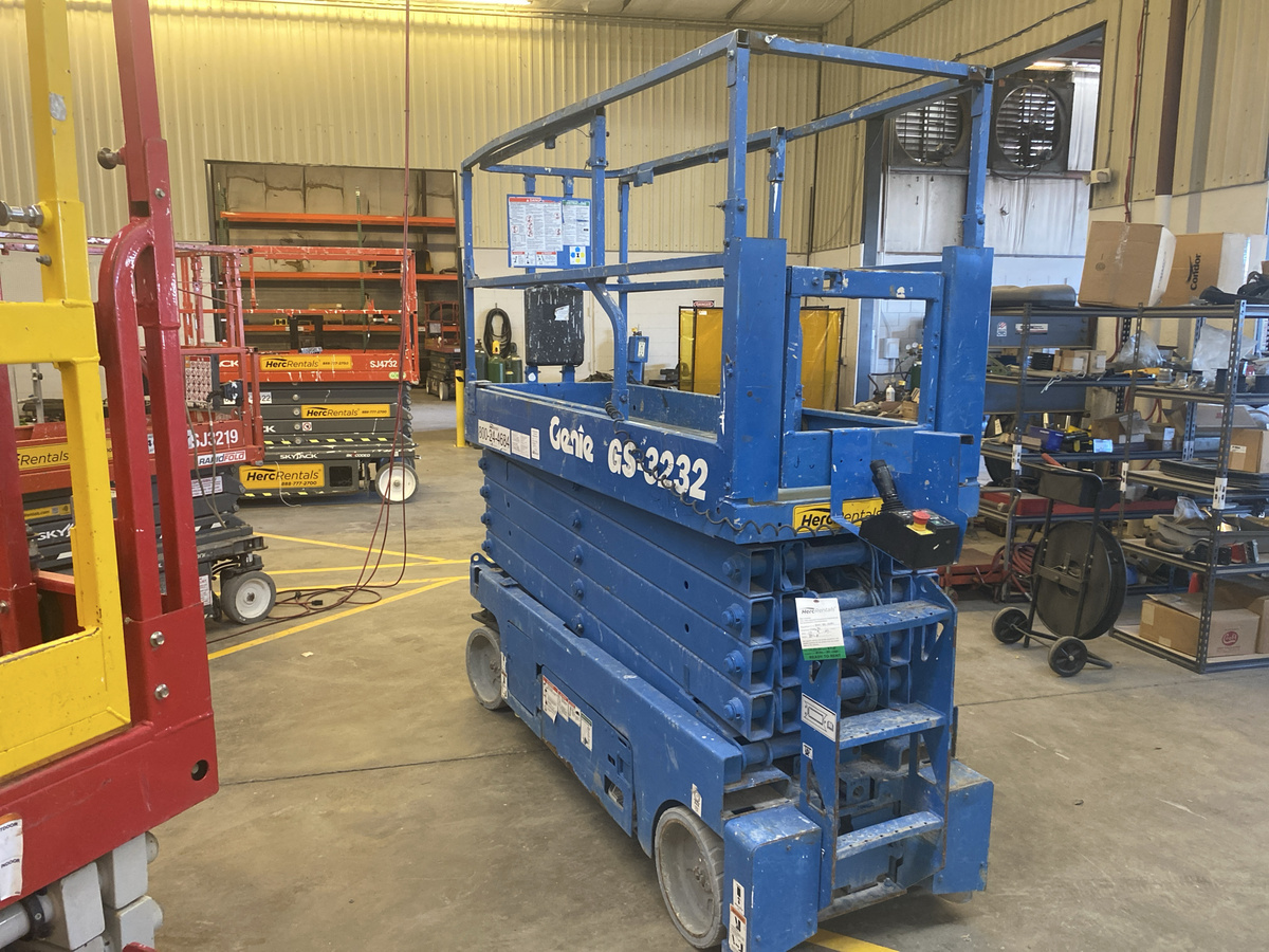 2019 Genie GS-3232-2