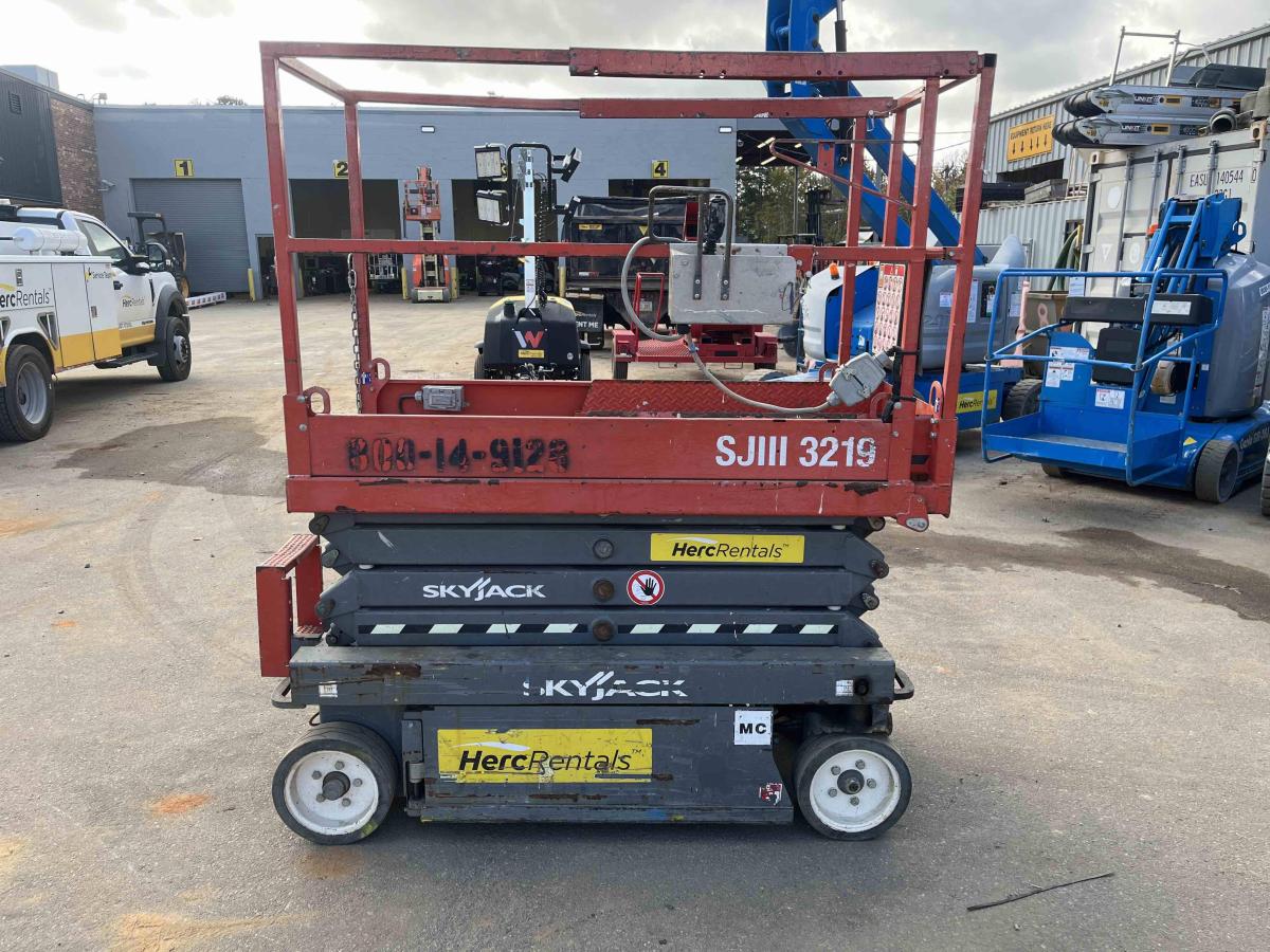 2017 Skyjack SJ3219