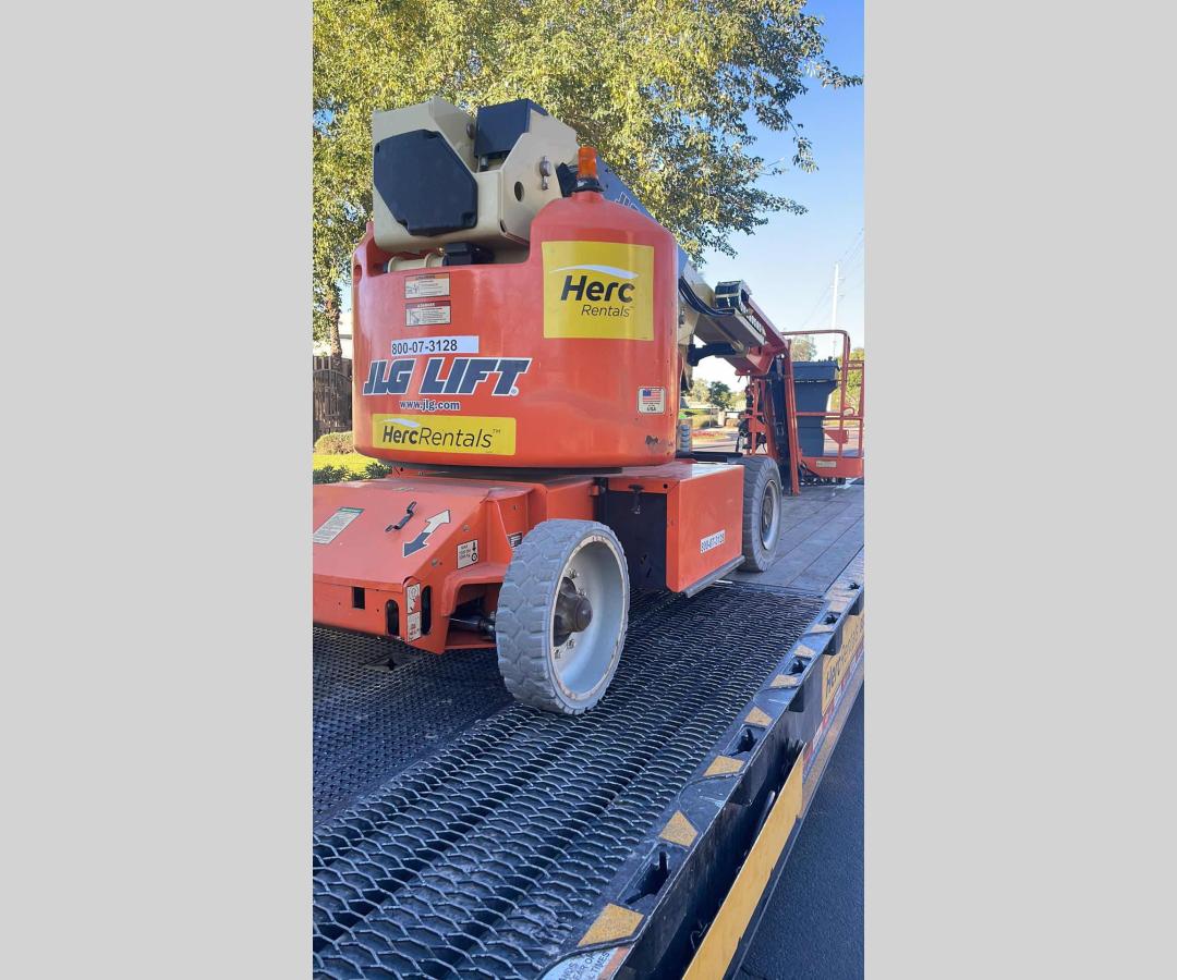 2015 JLG E400AJPN-4