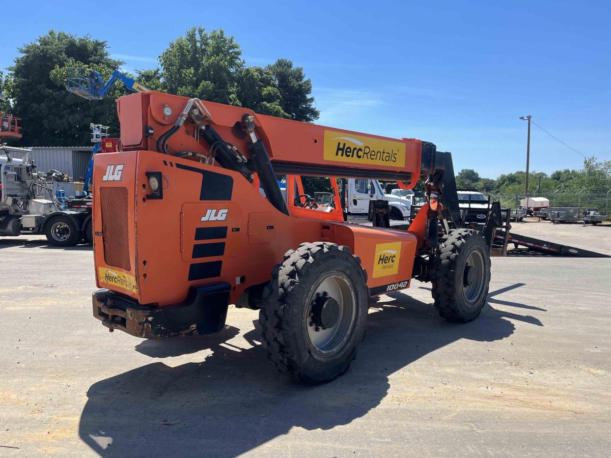 2020 SkyTrak 10042