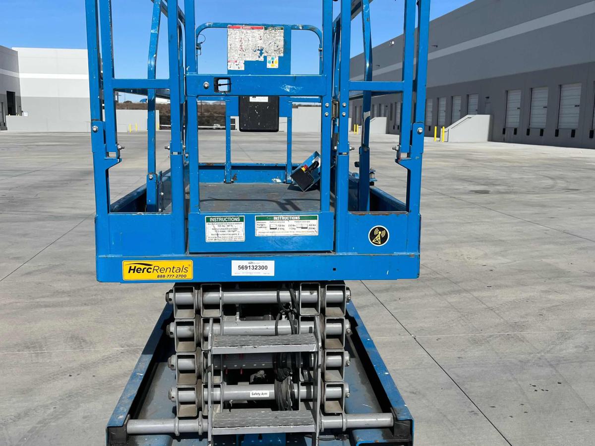 2018 Genie GS-3246-3