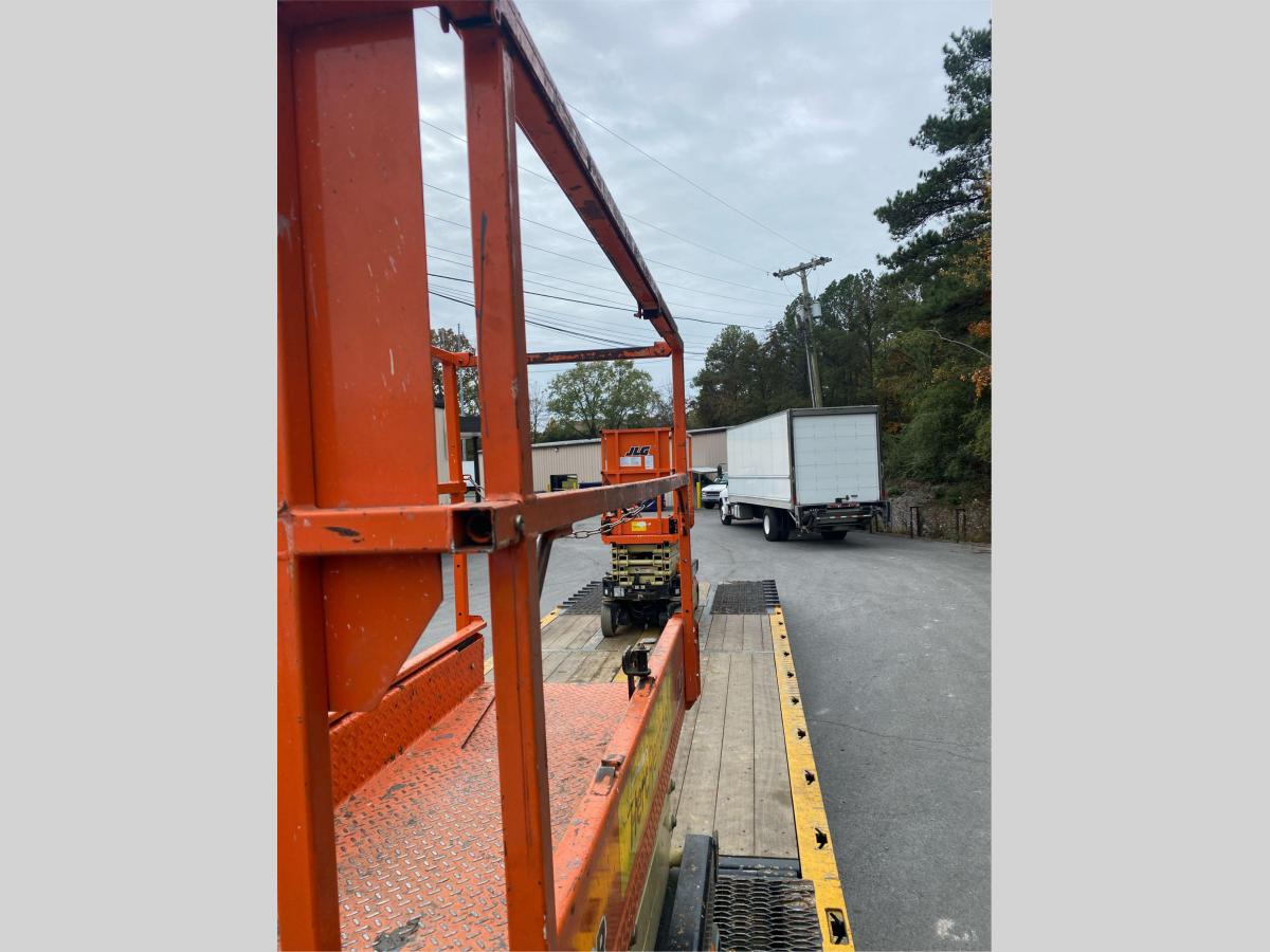 2018 JLG 1932R