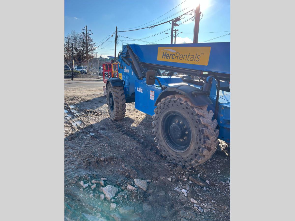 2019 Genie GTH-1056