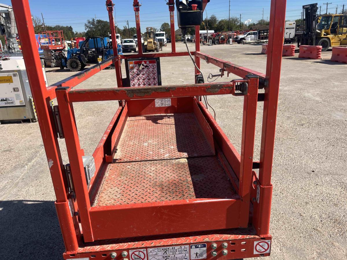 2021 Skyjack SJ3219