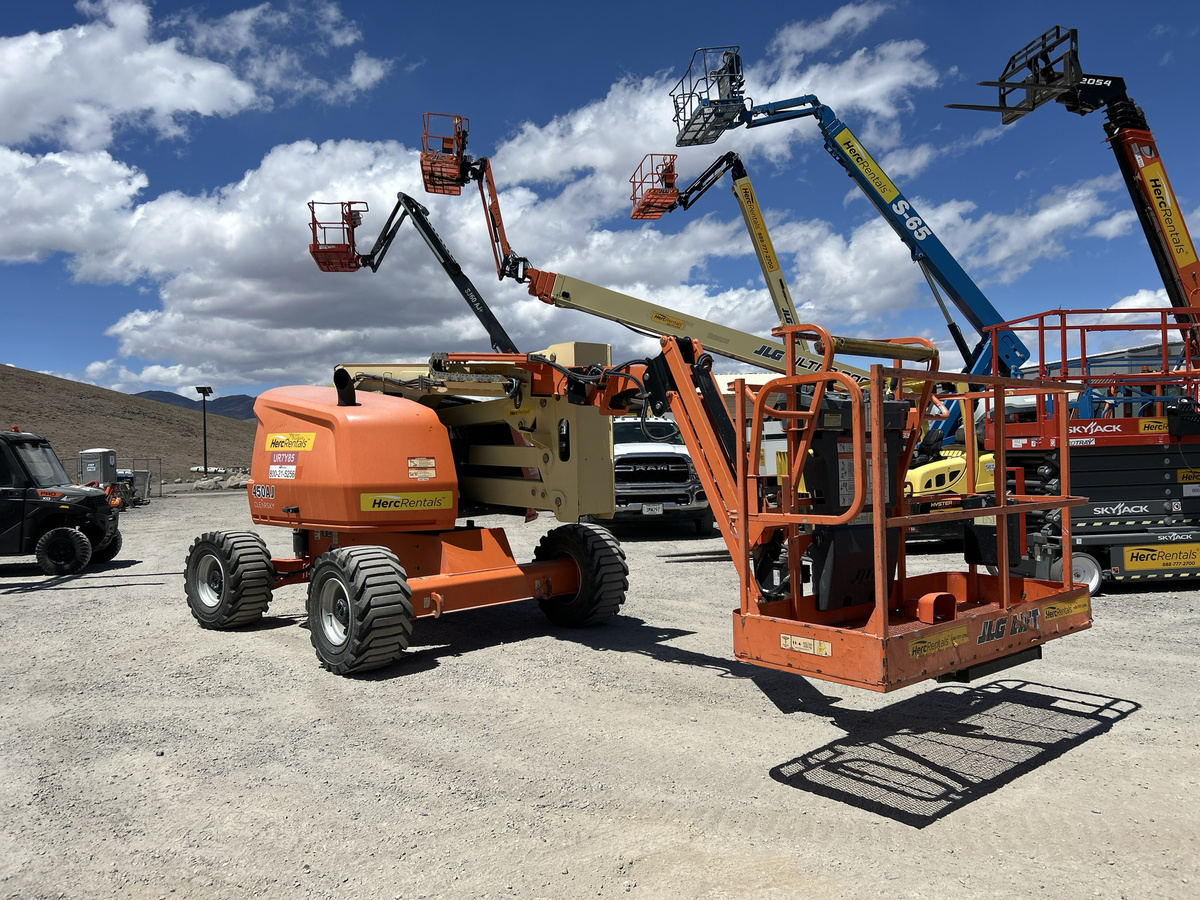 2018 JLG 450AJ-12