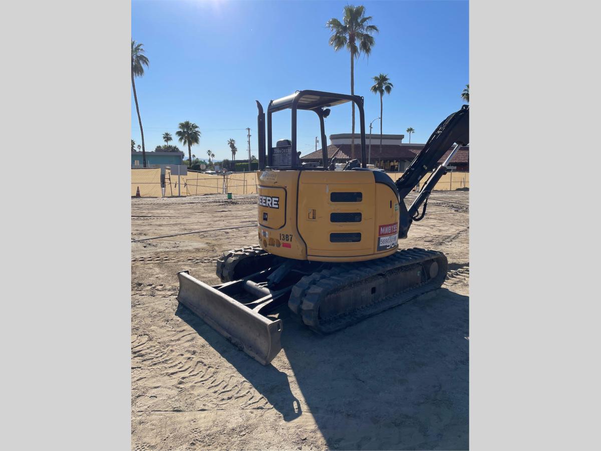 2018 John Deere 50G