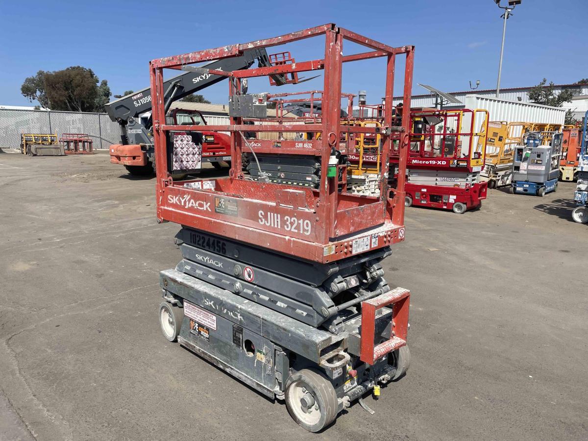 2017 Skyjack SJ3219