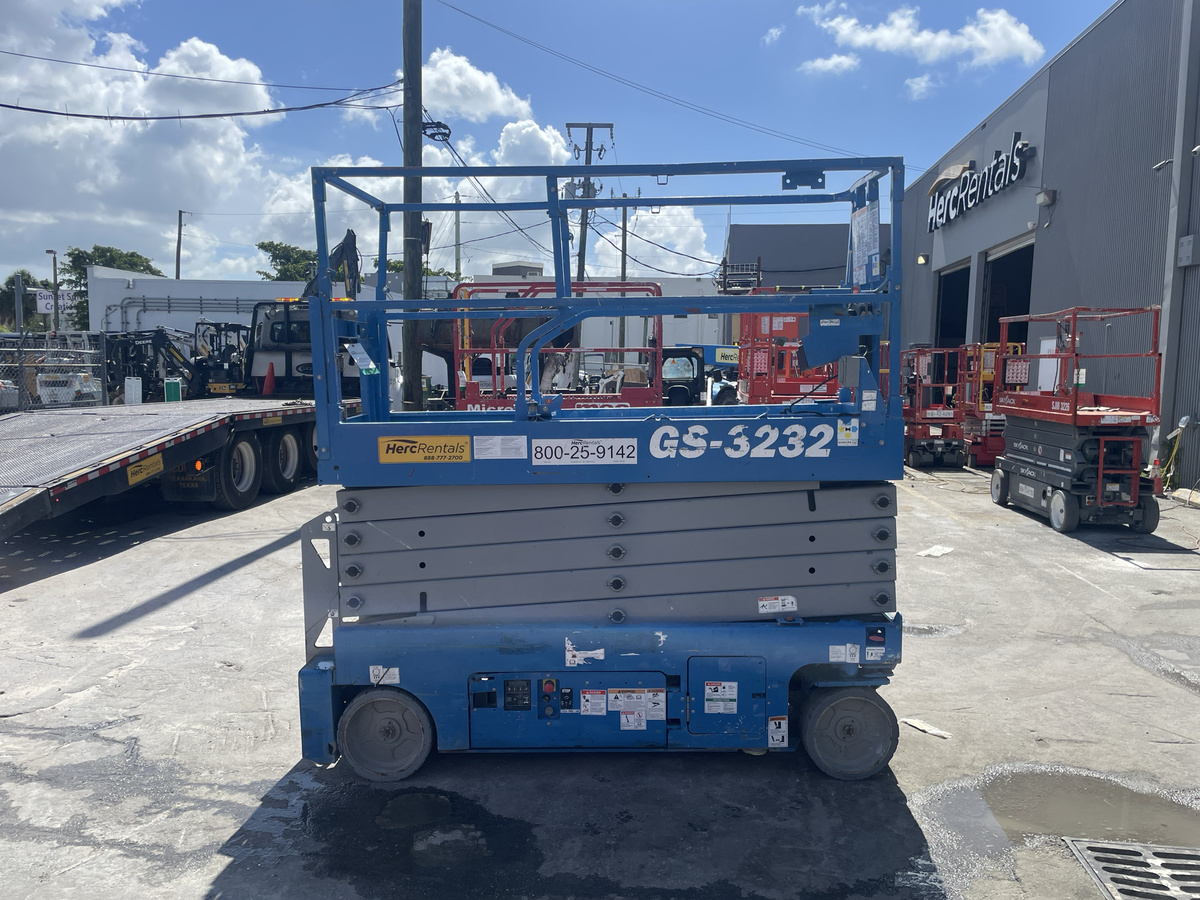 2019 Genie GS-3232-2