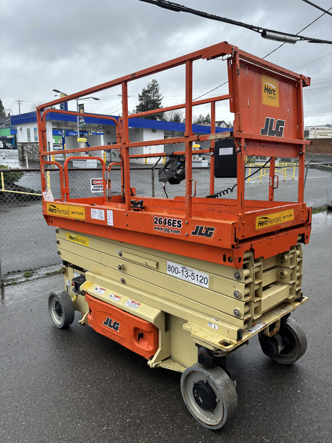 2017 JLG 2646ES-6