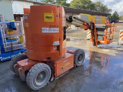2016 JLG E300AJP