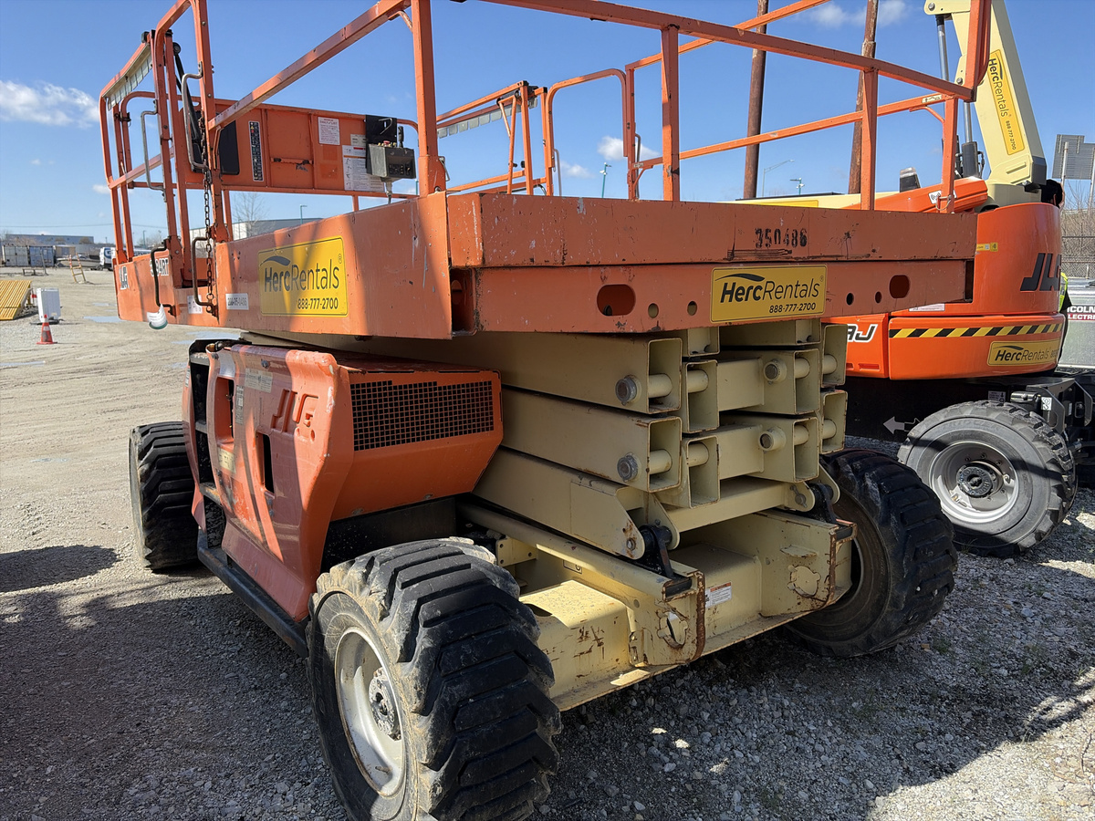 2015 JLG 3394RT-4