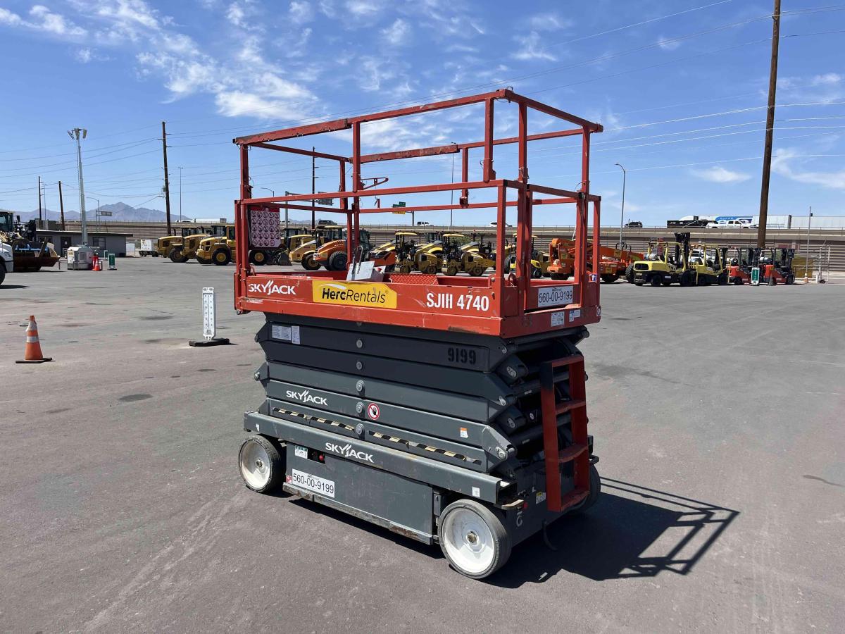 2018 Skyjack SJ4740
