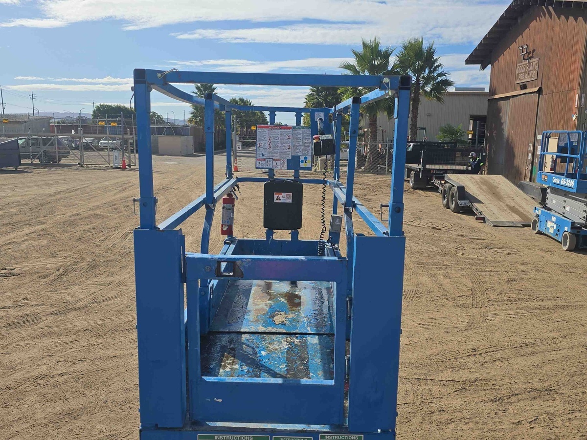 2017 Genie GS-3232-7
