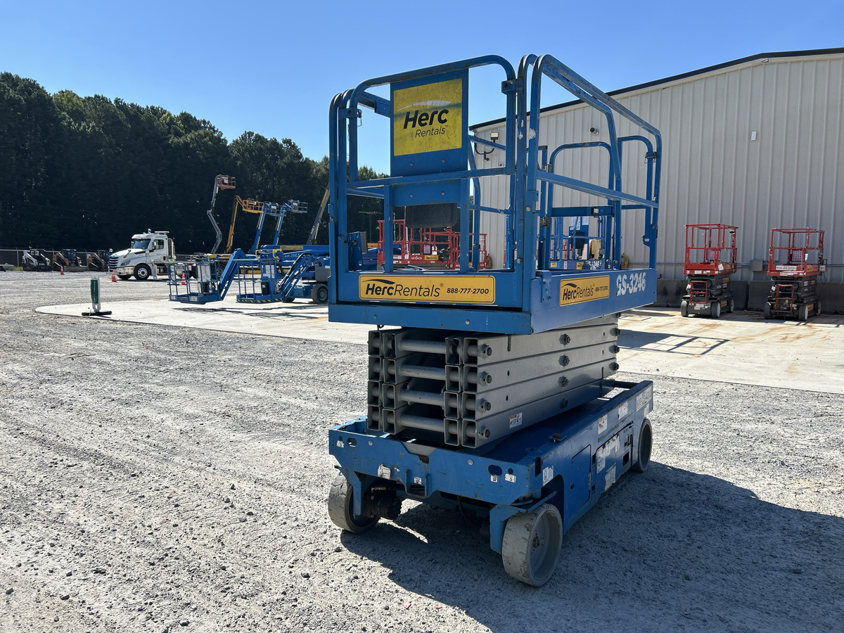 2018 Genie GS-3246-3