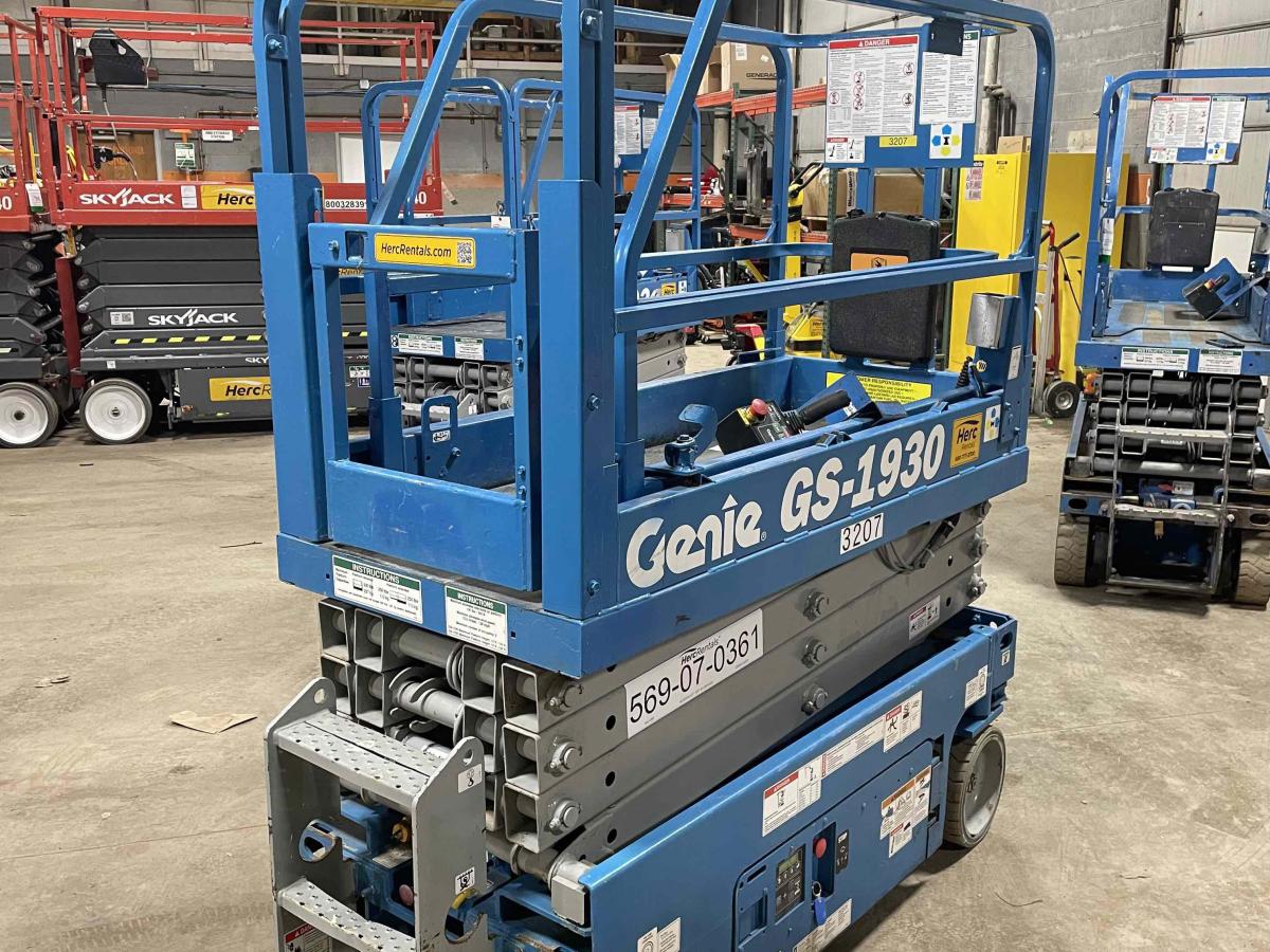 2017 Genie GS-1930