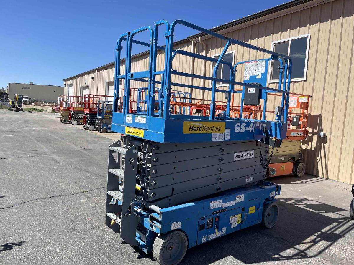 2016 Genie GS-4047