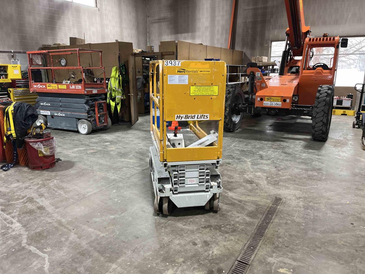 2017 Hy-Brid Lifts HB-1430