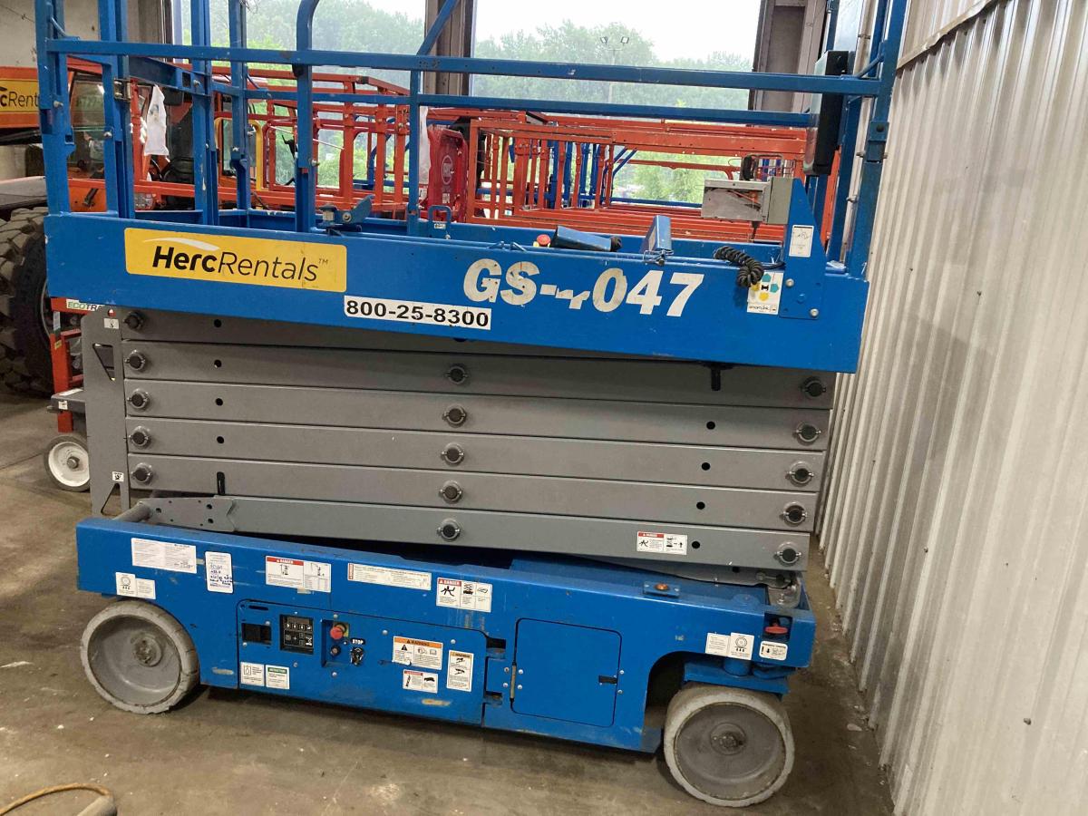 2019 Genie GS-4047