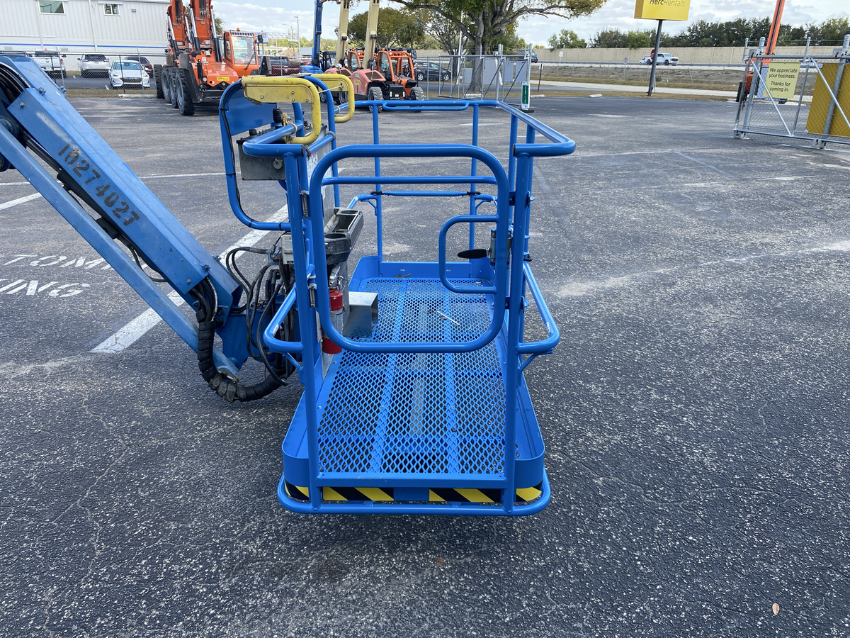 2019 Genie S-85-8