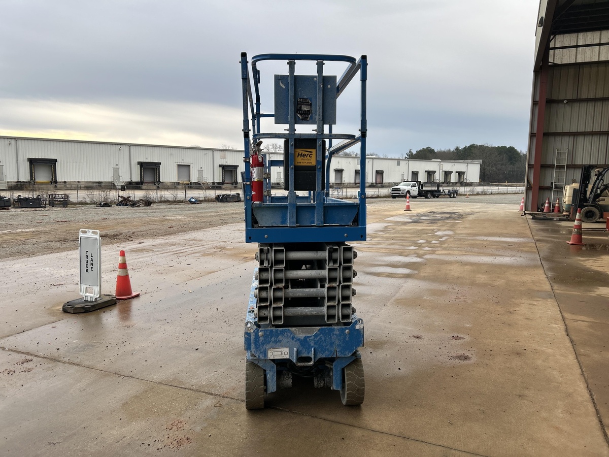 2018 Genie GS-3232-4