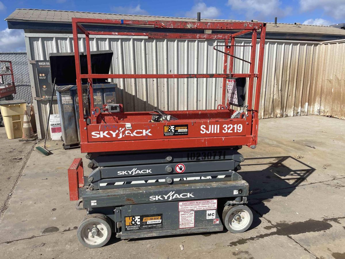 2017 Skyjack SJ3219