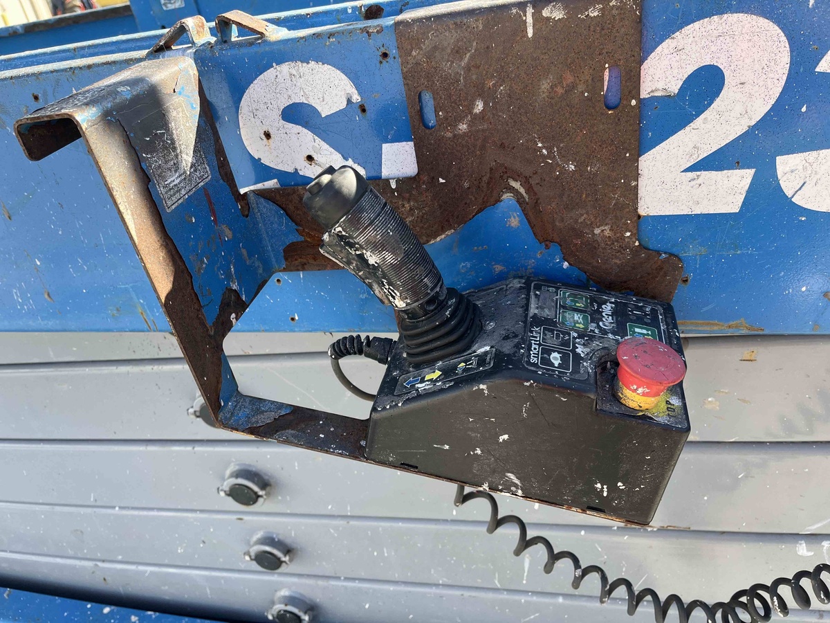 2018 Genie GS-3232-9
