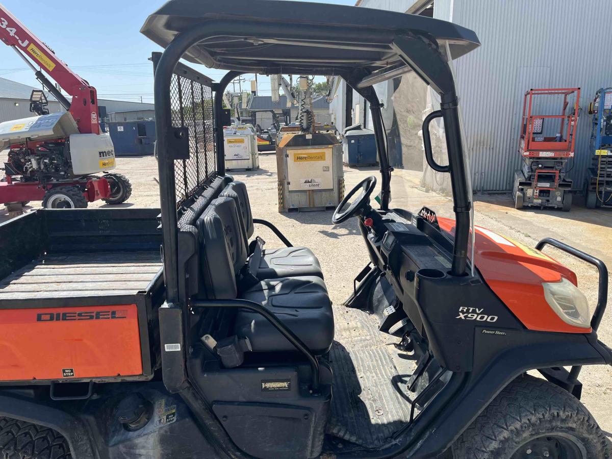 2019 Kubota RTVX900