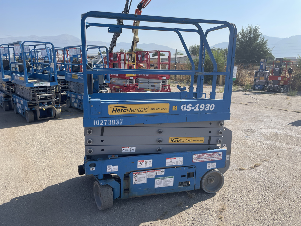 2019 Genie GS-1930