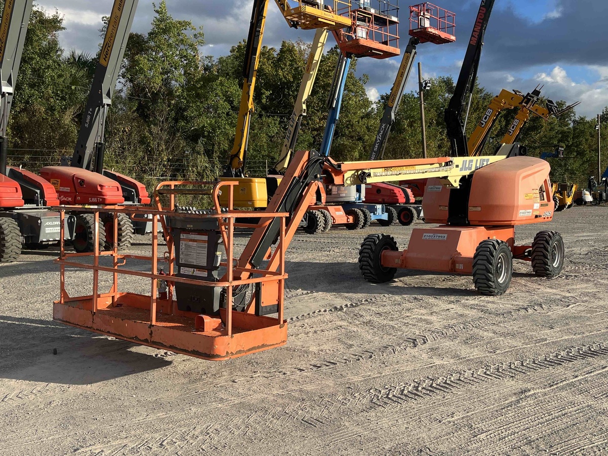 2018 JLG 460SJ-3